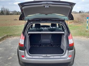Renault Scenic 1.6 16V - 10