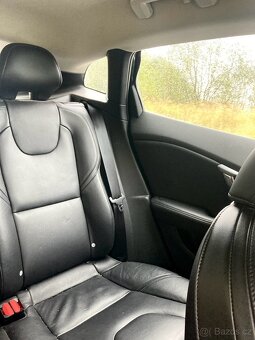 Volvo V40, 2018, 170tis km, kůže, TOP - 10