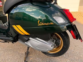 2022 PIAGGIO VESPA 300 GTS HPE RACING SIXTIES 3000 km - 10