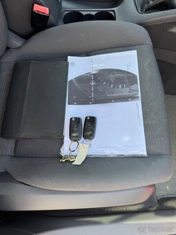 VW Golf 5 - 10