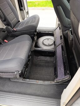 Chrysler Grand Voyager 3.8 LPG - 10