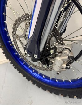 Yamaha yz250f 2025 2,5 mth Stav nového . - 10