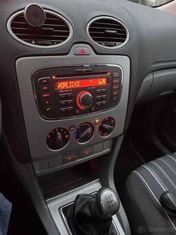 Ford Focus Combi mk2 1.6 16V 74KW - 10