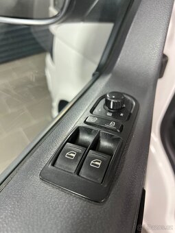 Volkswagen Transporter LONG T5.1 103KW DSG TOP VÝBAVA I STAV - 10