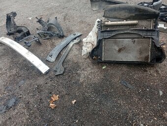 MERCEDES ML W164 PŘEDNÍ ČELO, VÝZTUHY, SAHARA S CHLADIČI - 10