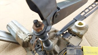 Mercedes ML 163 - Stěrač zadní - 10