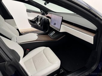 Tesla Model S, 500kw USA bily interiér - 10