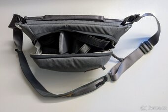 Prodám Fujifilm X-E4 s příslušenstvím - 10