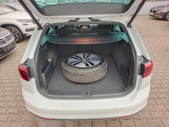 VW Passat B8 GTE 1.4 eTSI 160kW DSG R-Line Webasto Matrix - 10
