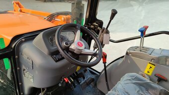 Traktor TIGER 704 - 10
