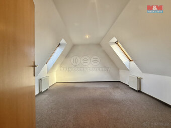 Prodej bytu 4+1, 180 m², Opava, ul. Komenského - 10