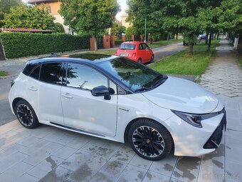 Toyota Corolla GR 1.8i Hybrid, hatchback, CZ, 1. majitel - 10