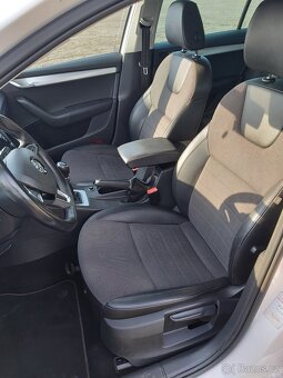 Prodám Škoda Octavia 3, 1,6tdi 77kw, tažné zařízení, xenony - 10