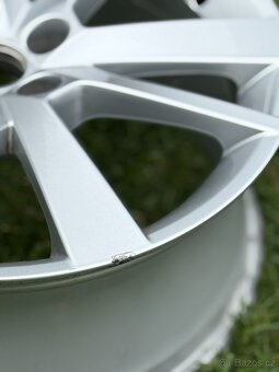 Letní černá kola - 215/40R17 (Disky + Gumy) - 10