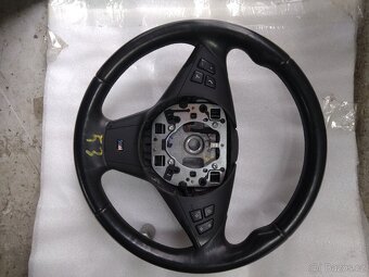 Volant BMW - 10