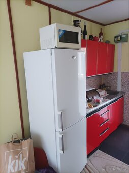 Prodám kompletně zařízenou chatu. - 10