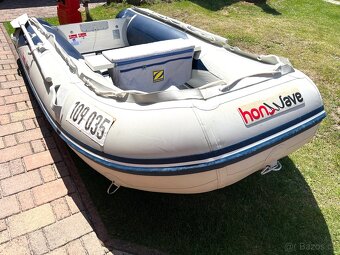 Motorový nafukovací člun Honda s motorem Yamaha 15 HP - 10