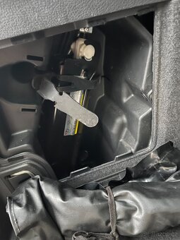 Volkswagen Touran 1.6 TDI 77kw - 10