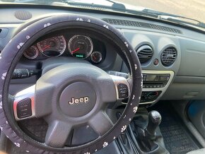 Jeep Cherokee KJ 2,8CRD, 120kw, manuál - 10