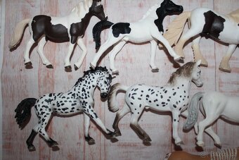Figurky koní Schleich III - 10