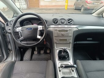 Ford S-max 2.0 TDCI 103 kW - 10