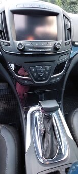 Opel Insignia - 10