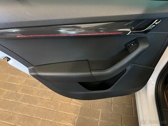 Škoda Octavia RS 2.0TDI 4x4 DSG 135kw Xtreme 19” Full Led - 10