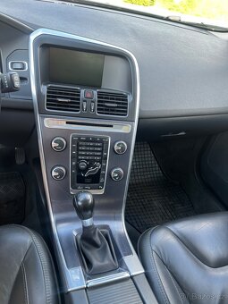 Volvo XC60 Ocean Race 2.4D 120 kW - 10