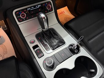 Volkswagen Touareg 4,2 TDI V8 PRUŽINY BI-XEN - 10