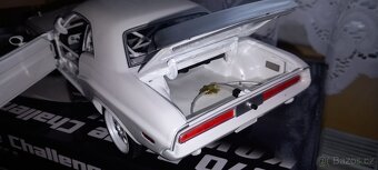 1:18 dodge challenger kowalski od amc - 10