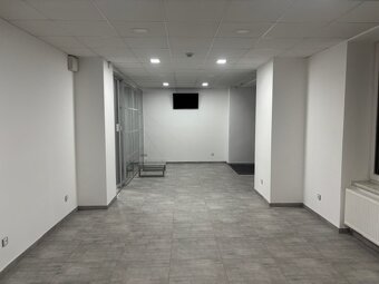 PRONÁJEM OBCHODNÍCH PROSTOR / KANCELÁŘE LITOVEL - 10