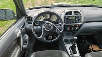 TOYOTA RAV4 2.0D 4X4 AWD Tažné - 10