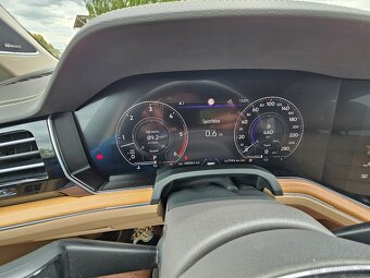 Volkswagen Touareg Atmosphere 210kw, 148 tis km - 10