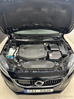 Prodám Volvo V40 2.0 D2 88kW 2017 - 10