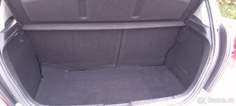Hyundai i20 1.2i 2013 - 10