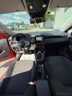 Renault Clio - 10