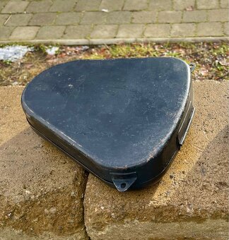 ČZ 125 B T - kastlik nářadí - 10