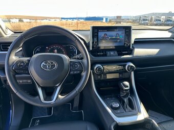 RAV4 Hybrid SELECTION 4x4 56000 km - 10