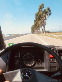 Prodám obytný Mercedes Benz 100D Reimo - 10