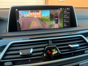 BMW 730d M-Paket xDrive I.majitel CZ rok 2022 záruka 5/2025 - 10