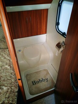 Pronájem karavanu Hobby pro 5 osob (max.výbava) - 10