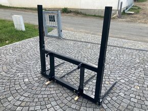 Nosič balíků na manipulátor/vidle na balíky/sklopné hroty - 10