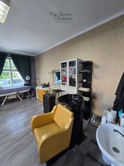 Pronájem moderního salonu / obchodního prostoru pro kadeřnic - 10