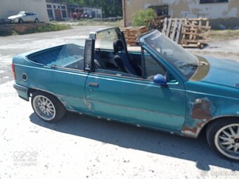 Opel kadett GSI - 10