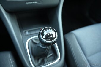 Volkswagen Golf 2.0TDI 103KW Style 4/2012 - 10