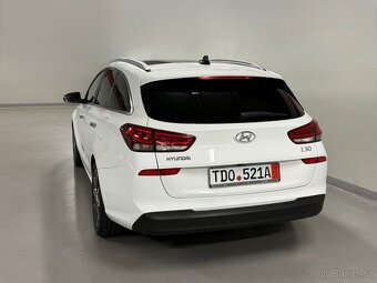 Hyundai i30 1.6 CRDi, 100 KW, Automat, FULL výbava,1majitel - 10