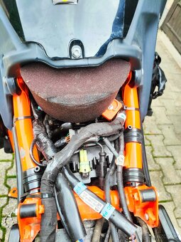 KTM Adventure 1090 R - 10