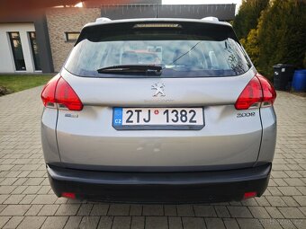 Peugeot 2008 1.2i benzín - 10