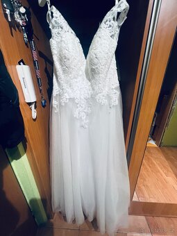 SVATEBNÍ ŠATY VEL.XL - 10