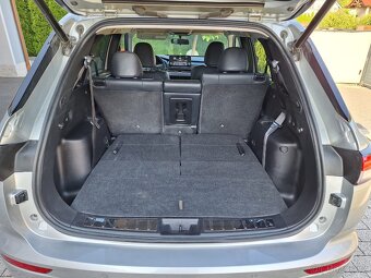 Mitsubishi Outlander - 10